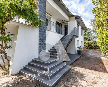 Maison 745 000 € - 225 m²