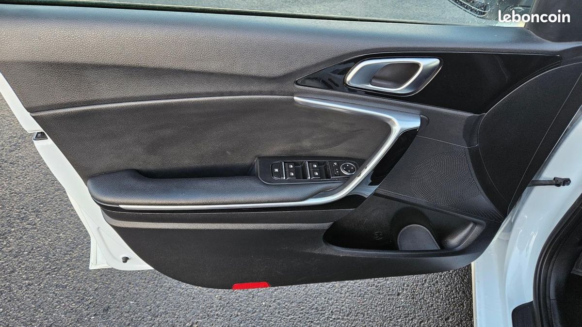 Kia Cee'd BUSINESS 1.0 T-GDI 100 ch ISG Active Business (image 14)