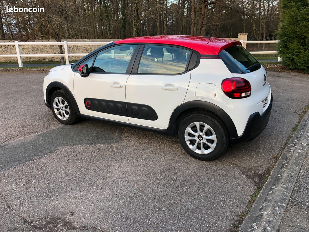 CITROEN C3 III 3 Essence 1.2 PureTech 82 S&S Feel Business 25751KMS 2019 GPS (image 3)