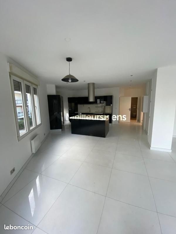 Appartement 5 pièces 170 m² · à Romainville · 170 m² · 2 900 €/mois