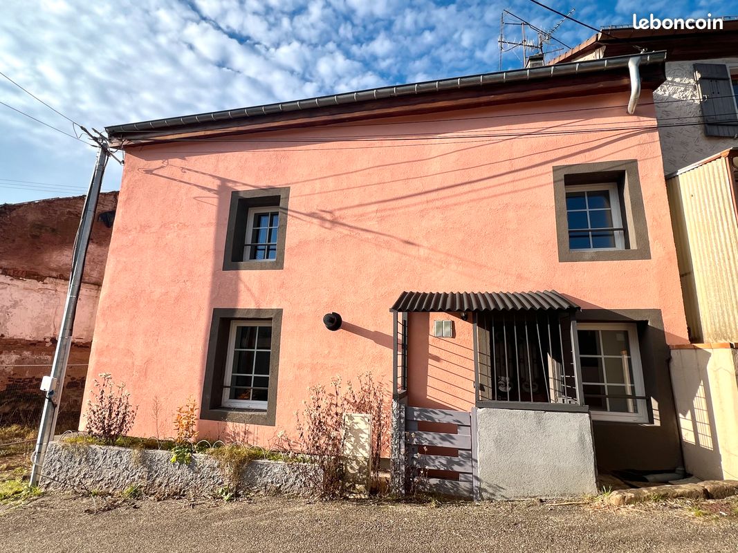 Maison 3 pièces 79 m² · à Senones · 79 m² · 65 000 €