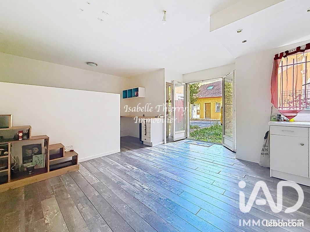 Appartement 1 pièce 28 m² · à Étréchy · 28 m² · 86 000 €