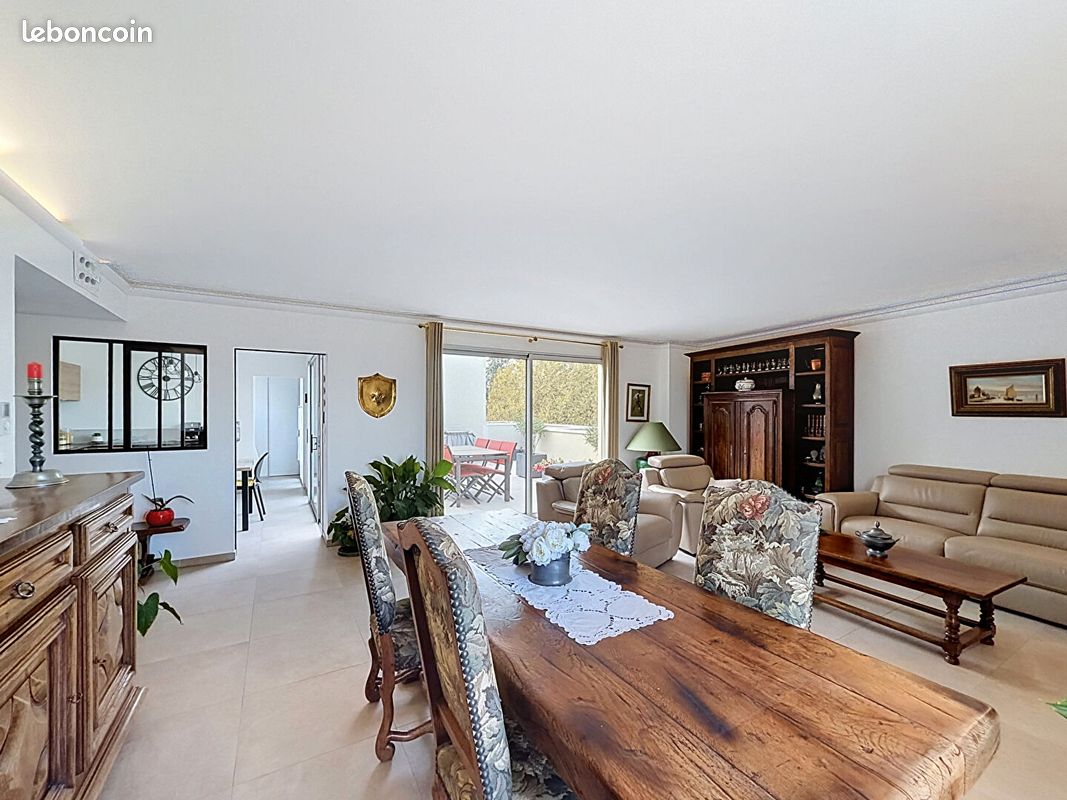 Appartement 5 pièces 140 m² · à Anse · 140 m² · 690 000 €
