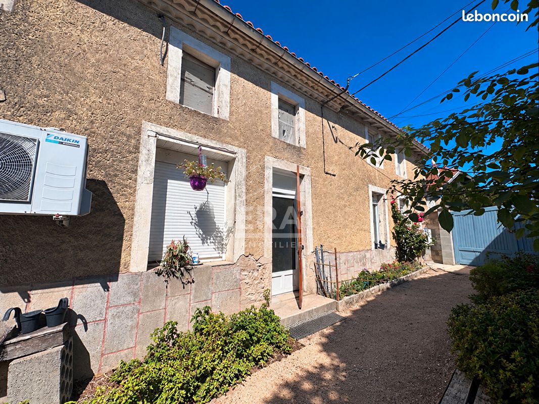 Maison 4 pièces 128 m² · à Anglade · 128 m² · 129 000 €