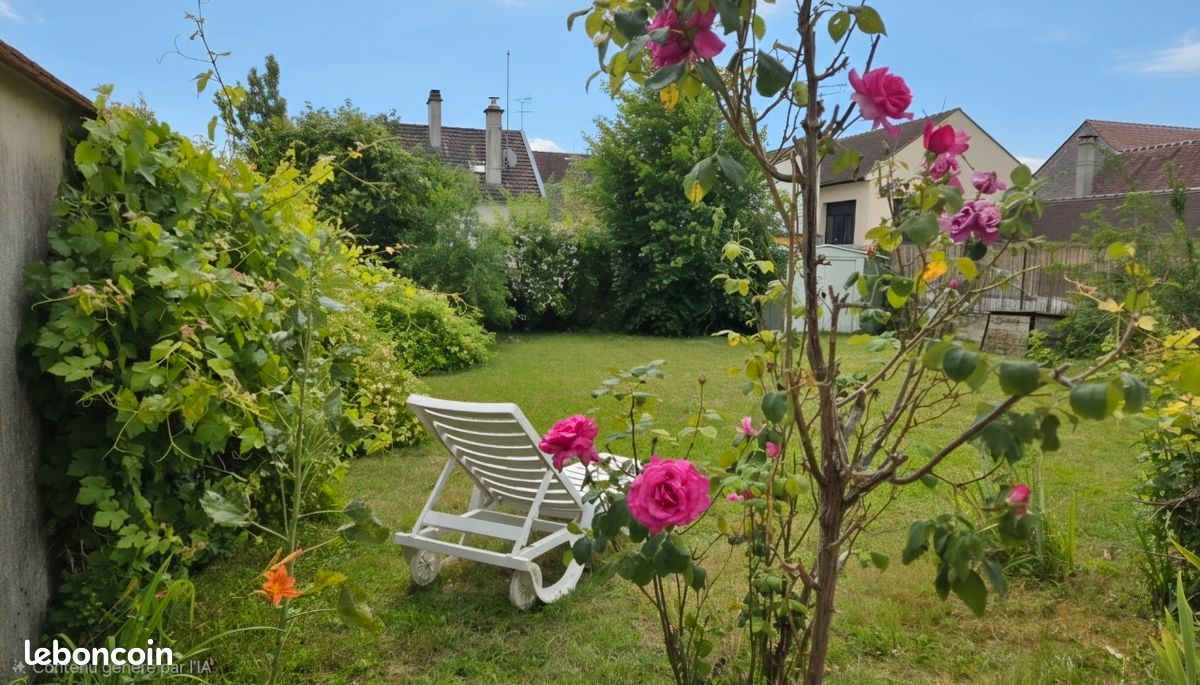 Maison 6 pièces 122 m² · à Grez-sur-Loing · 122 m² · 320 000 €