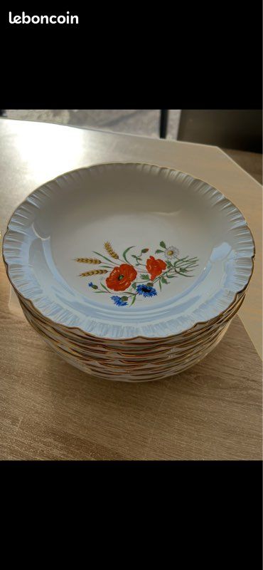 Lot assiettes (image 2)
