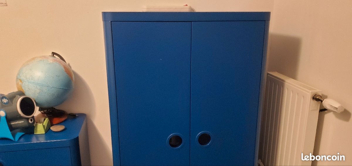 Chambre Enfant Bleu: Lit, Armoire et Commode (image 12)