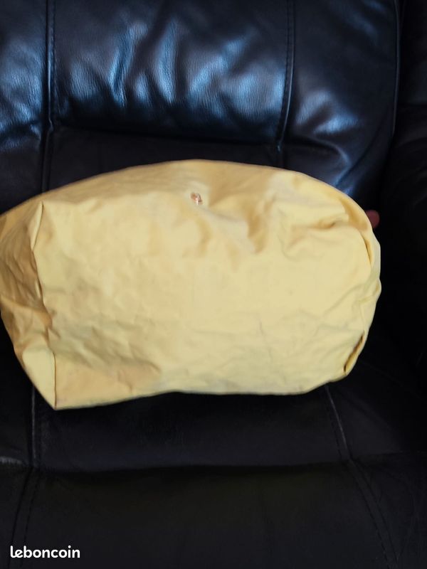Beau sac Longchamp authentique pliage jaune taille L (image 3)