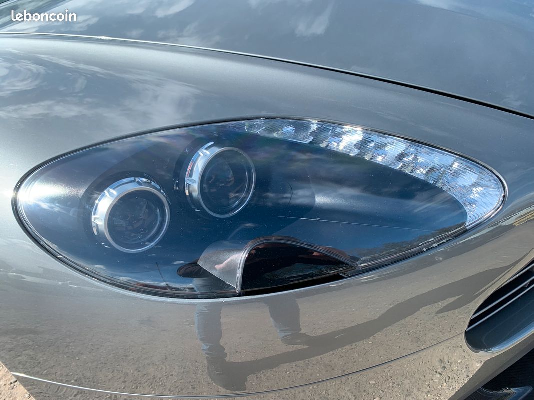 Aston martin v8 vantage s 4.7 436cv sportshift ii 32790km etat hors normes hammerhead silver/carbone (image 15)