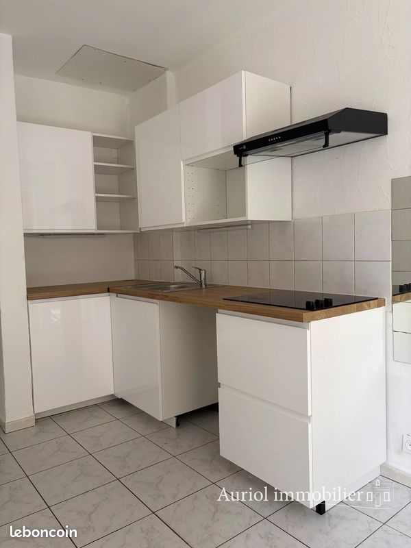 Appartement 2 pièces 28 m² · à Auriol · 28 m² · 580 €/mois
