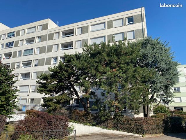 Appartement 5 pièces 96 m² · à Saint-Étienne · 96 m² · 89 000 €