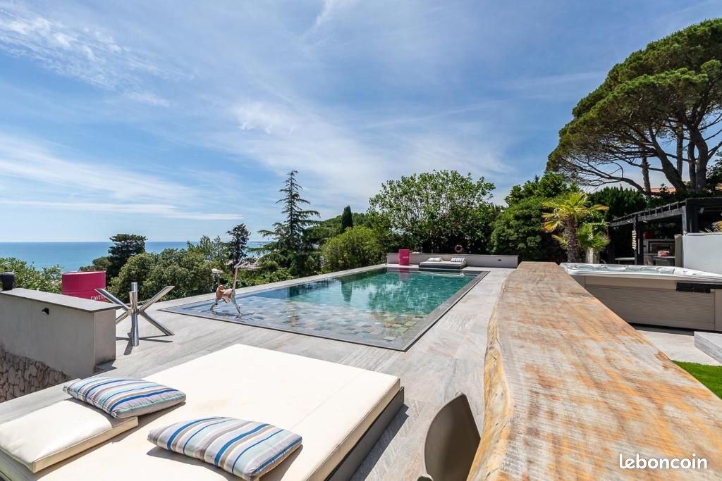 Escapade contemporaine avec confort aquatique (image 7)