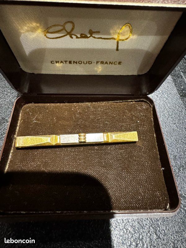 Pince à cravate or murat - France