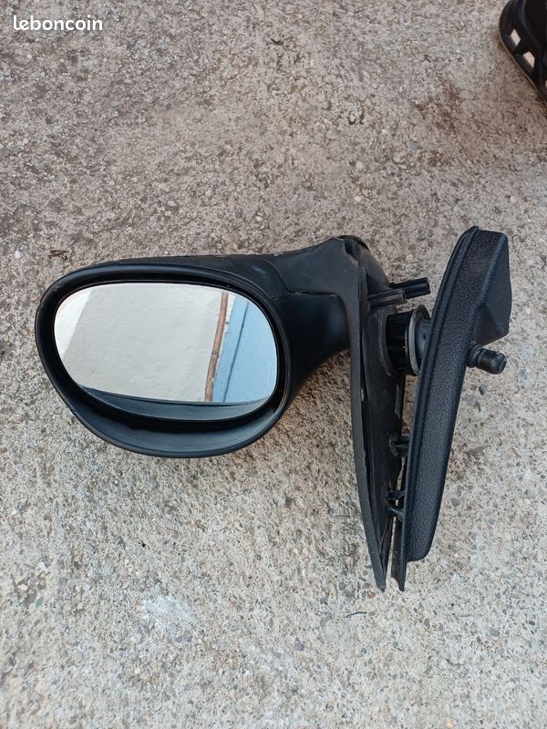 Rétroviseur extérieur droit Peugeot 206 (image 1)