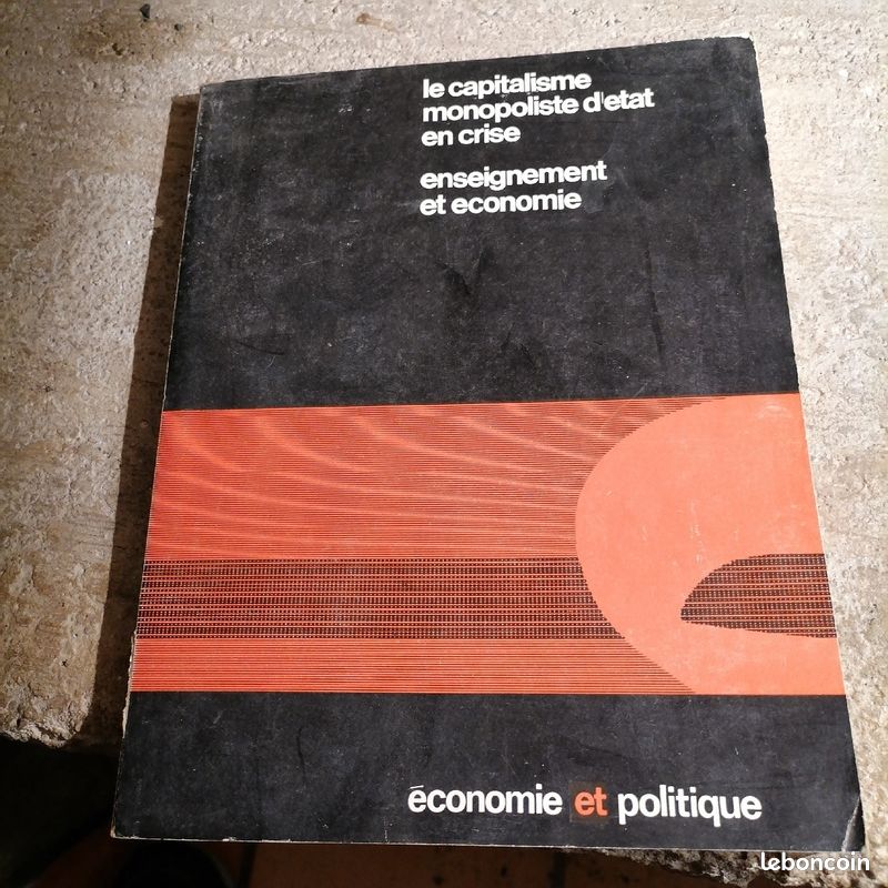 Lot de 10 numéros de la revue "économie et politique" (image 10)