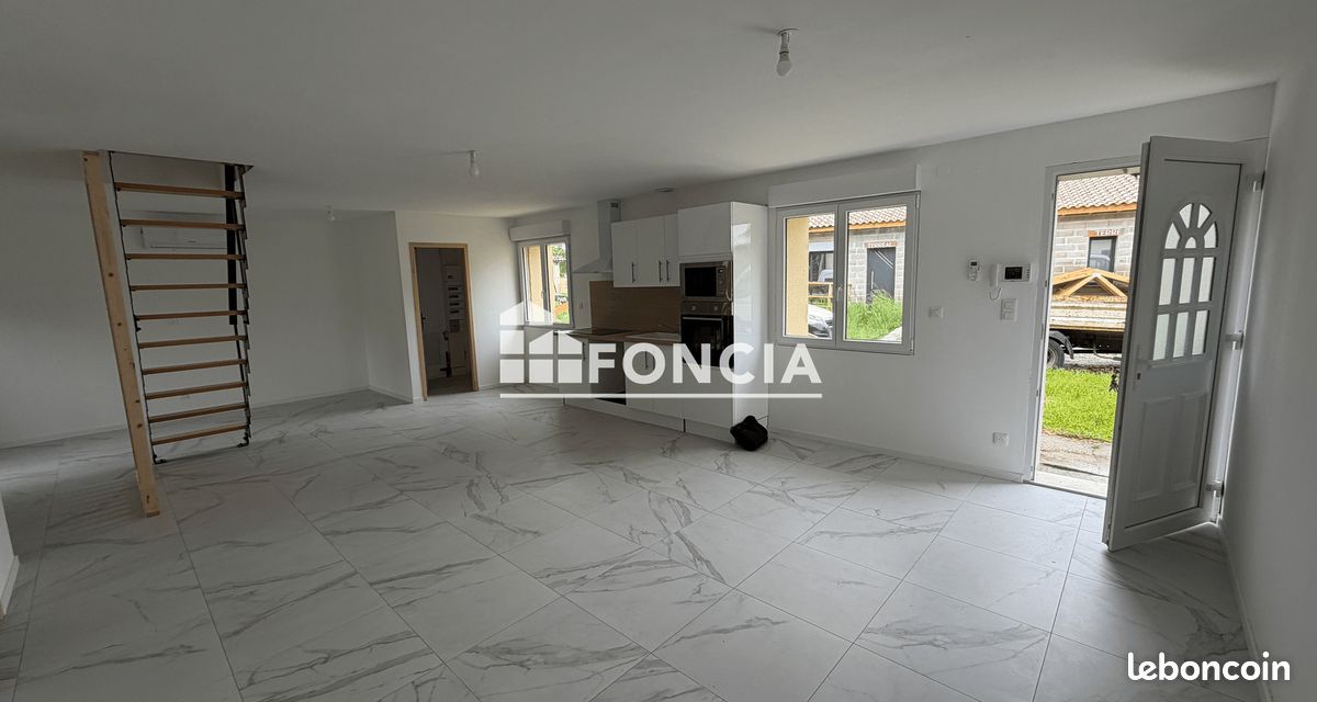 Maison 4 pièces 83 m² · à Saint-Christoly-de-Blaye · 83 m² · 808 €/mois