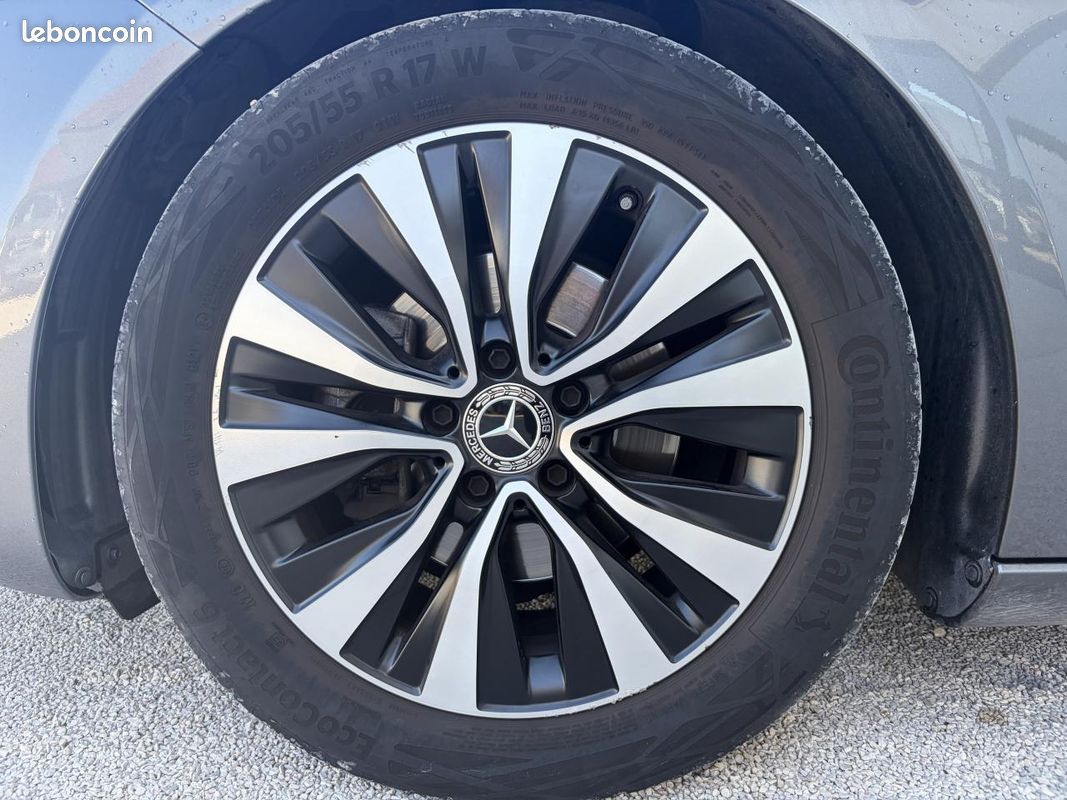 MERCEDES CLASSE A A180 - 136CH BV 7G-DCT Finition Business Line (image 9)