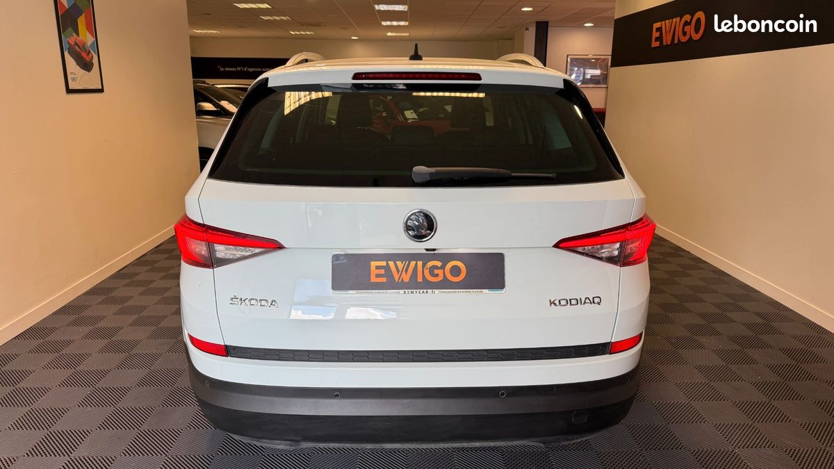 Skoda kodiaq 2.0 tdi 150 scr active 4x2 dsg bva + crochet d'attelage + camera 360 + 4 pneus (image 11)