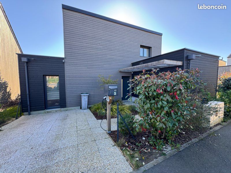 Maison 6 pièces 105 m² · à Gévezé · 105 m² · 375 000 €