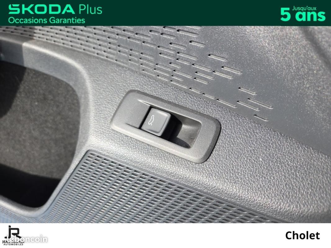 Skoda Octavia COMBI 2.0 TDI 150 ch SCR DSG7 Sportline (image 18)
