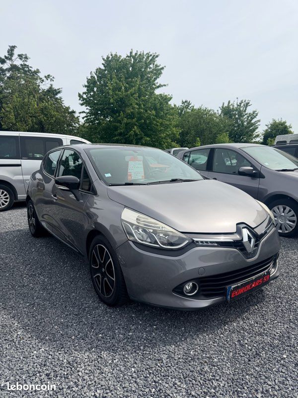 RENAULT CLIO IV 1.2 ESSENCE 75cv (image 1)