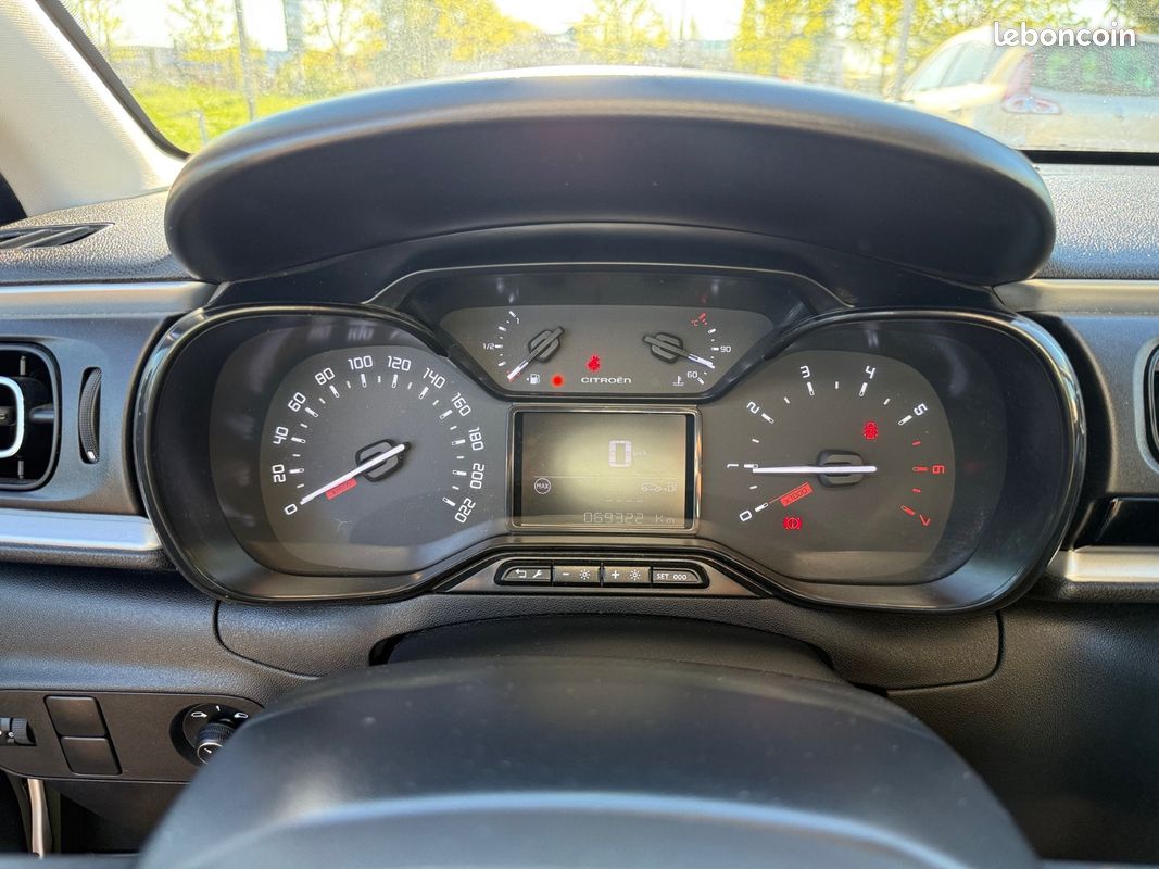 CITROEN C3 PureTech 110 SS BVM6 Shine Pack (image 19)