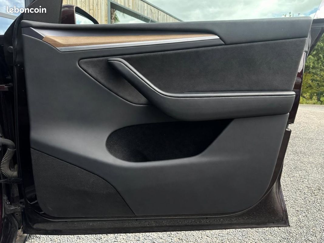 TESLA MODEL Y AWD Performance PH1 - GARANTIE CONSTRUCTEUR (image 32)