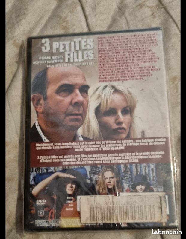 Dvd trois 3 petites filles avec Gérard Jugnot et Adrianna Karambeu un film de Jean-Loup Hubert neuf (image 2)