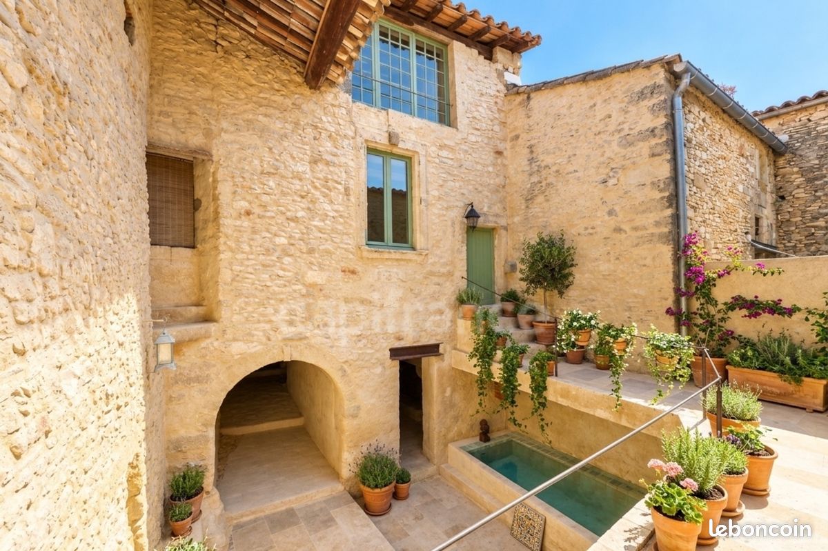 Maison 6 pièces 144 m² · à Uzès · 144 m² · 299 000 €