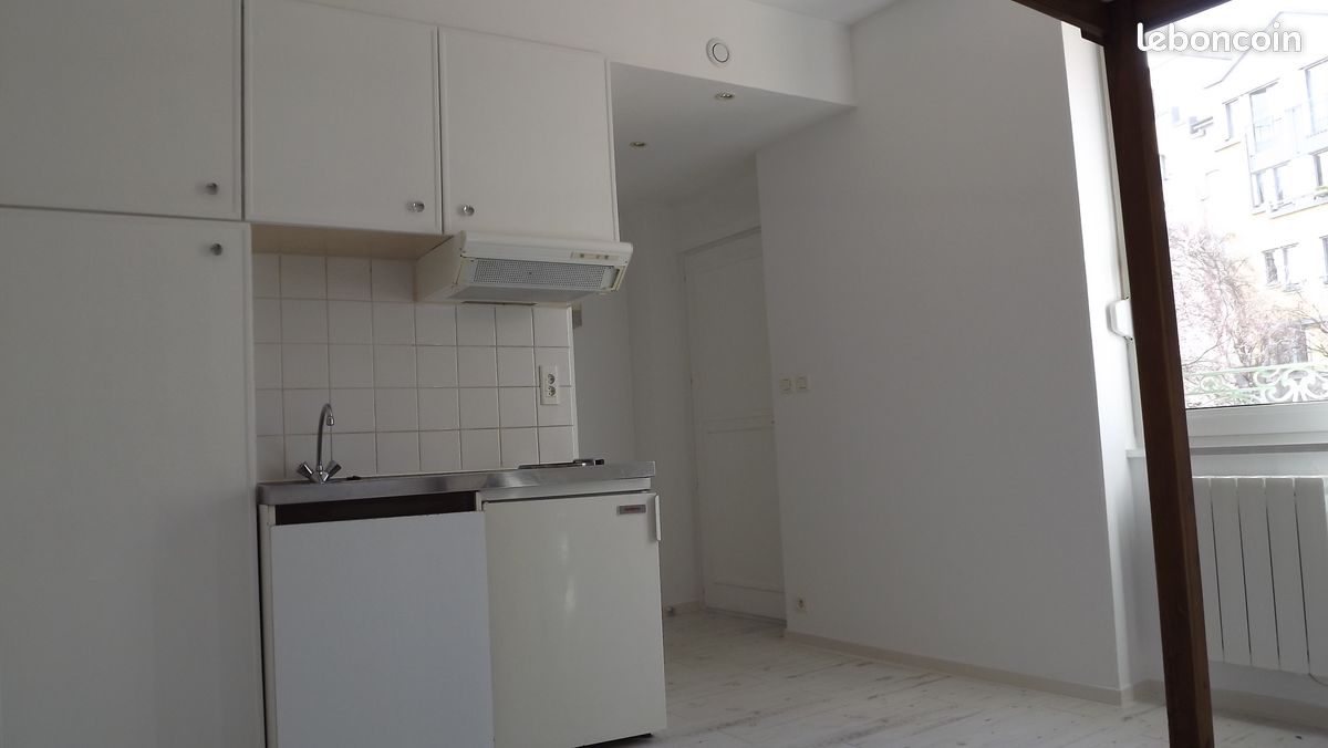 Appartement 1 pièce 18 m² · à Clermont-Ferrand · 18 m² · 350 €