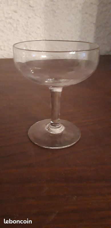 Verres coupe à Champagne (image 1)