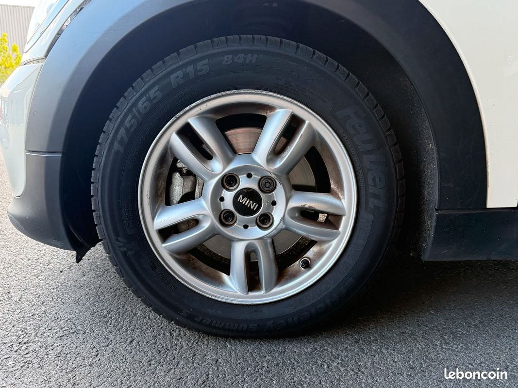 Mini COOPER (R56) LCI One 1.6 i 16V 98 CV + CLIM AUTO + PHARES AUTO (image 26)