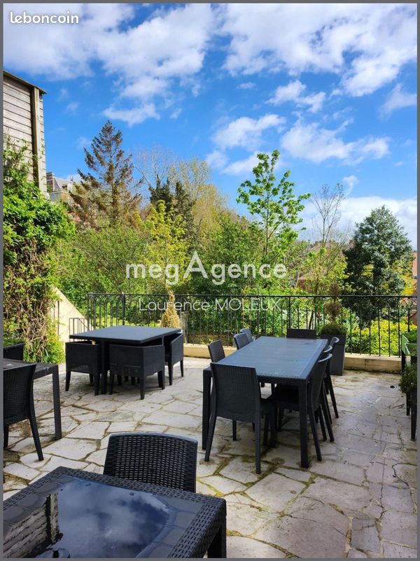 Maison 12 pièces 430 m² (image 1)