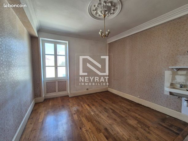 https://img.leboncoin.fr/api/v1/lbcpb1/images/11/9a/ae/119aae30acfec1e24e95f9aeb1670d66149d8bbf.jpg?rule=ad-image