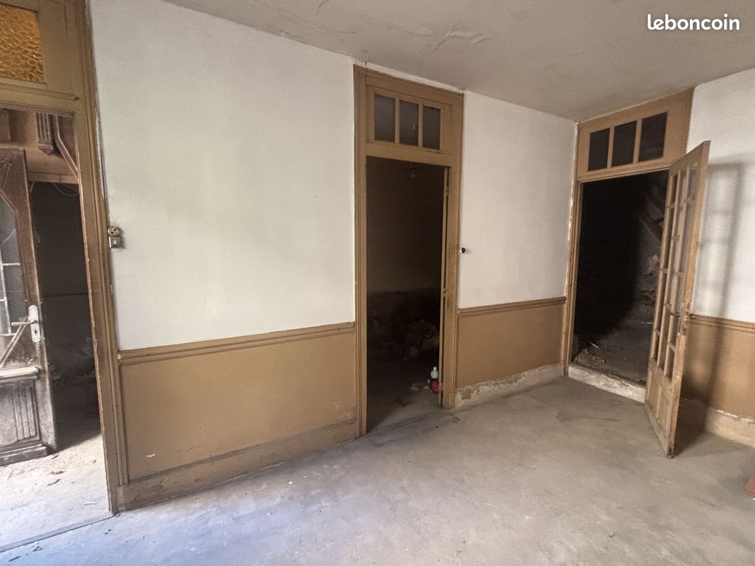 Maison 6 pièces 115 m² · à Châteldon · 115 m² · 39 000 €