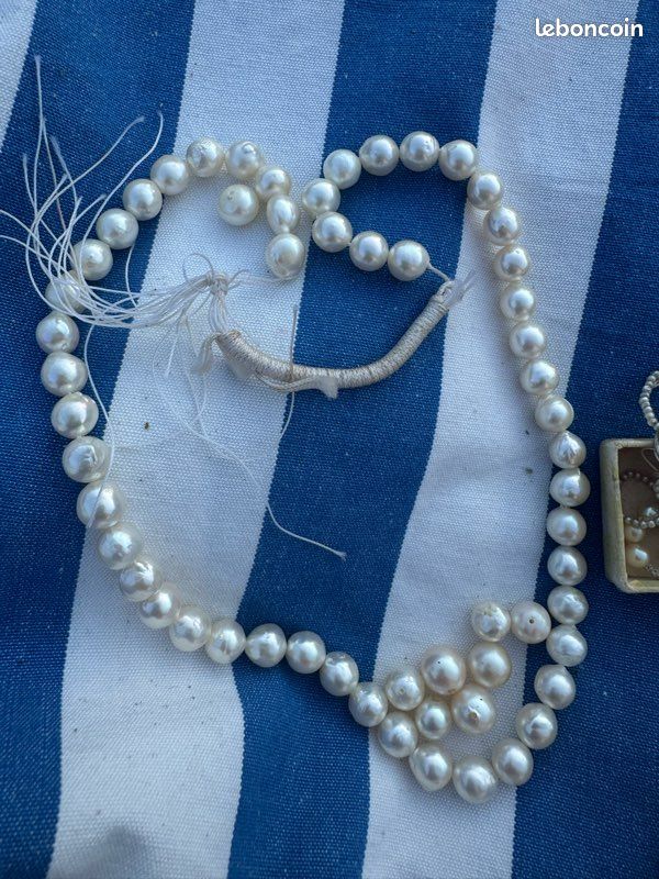 Collier Ancien En Perles De Nacre – Occasion, Parfait état – Style Vintage élégant