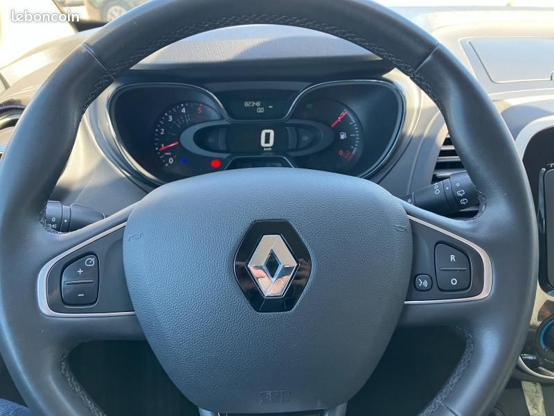 Renault Captur 1.5 dCi 90ch energy Business Euro6c (image 15)