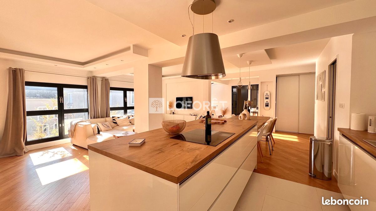 Appartement 5 pièces 139 m² · à Cholet · 139 m² · 208 000 €