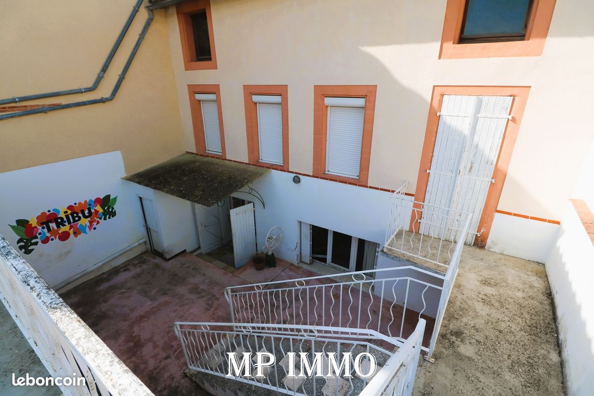 Maison 5 pièces 160 m² · à Verdun-sur-Garonne · 160 m² · 200 000 €