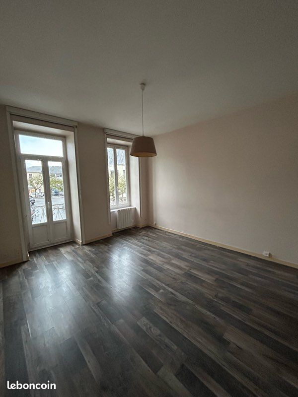 Appartement 2 pièces 49 m² · à Ussel · 49 m² · 475 €/mois
