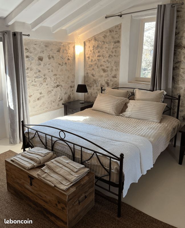 Gîte 3 personnes avec piscine en bordure des Cévennes (image 6)