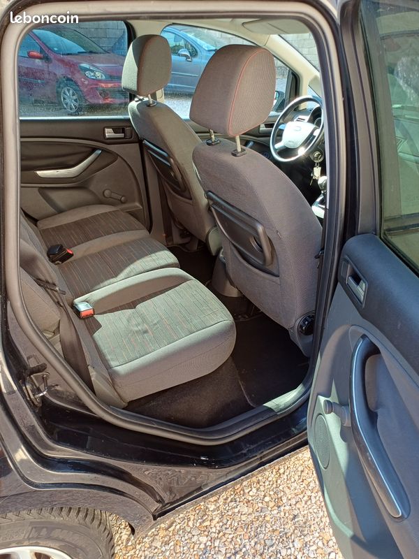 Ford C-Max 1.6 HDI 90cv Trend 2ème main (image 8)