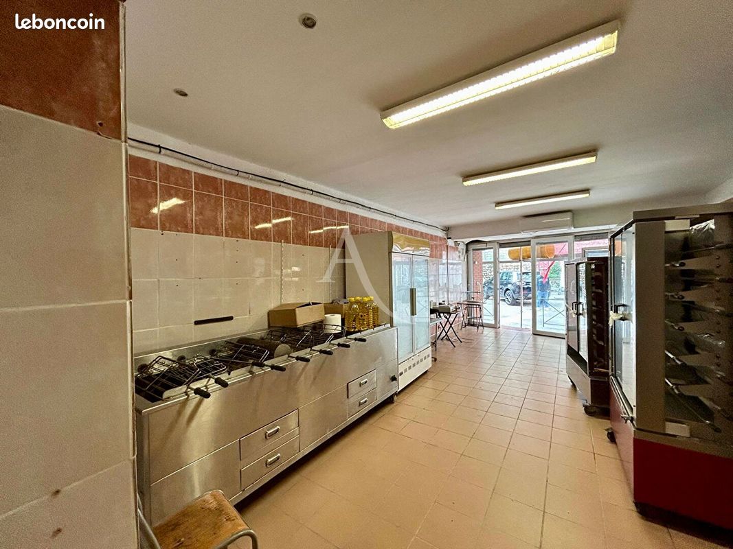 Local commercial 46 m² ELNE (image 1)