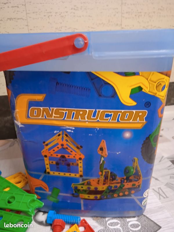 Constructor (image 1)