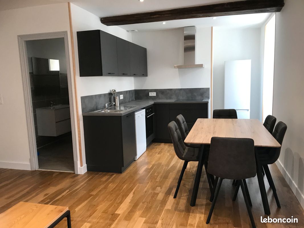 Immeuble 6 pièces 130 m² · à Vermenton · 130 m² · 160 000 €