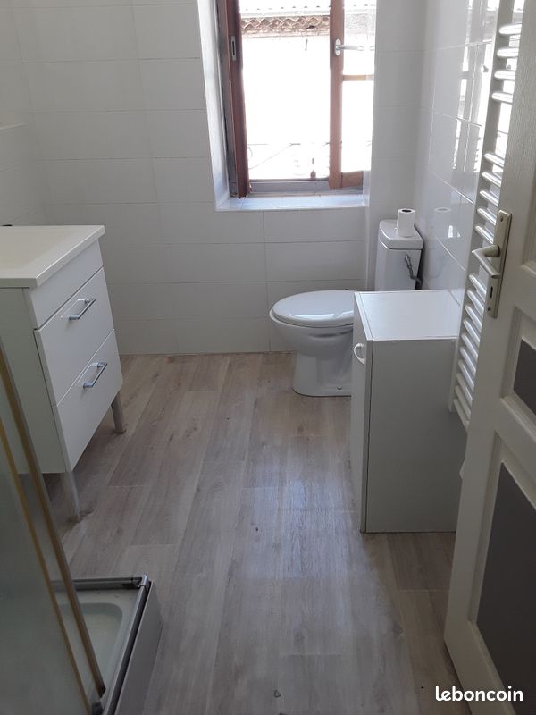 Appartement T2 Plein Centre Ville au Calme (image 3)