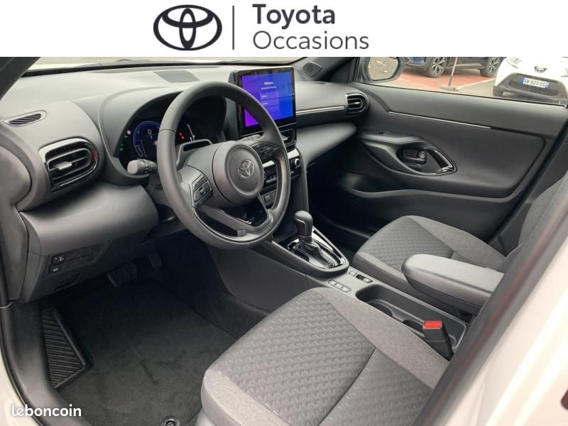 Toyota Yaris Cross 116h Design MY26 (image 12)