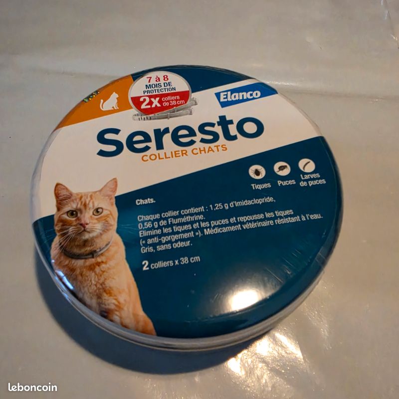 Deux colliers pour chat (image 1)