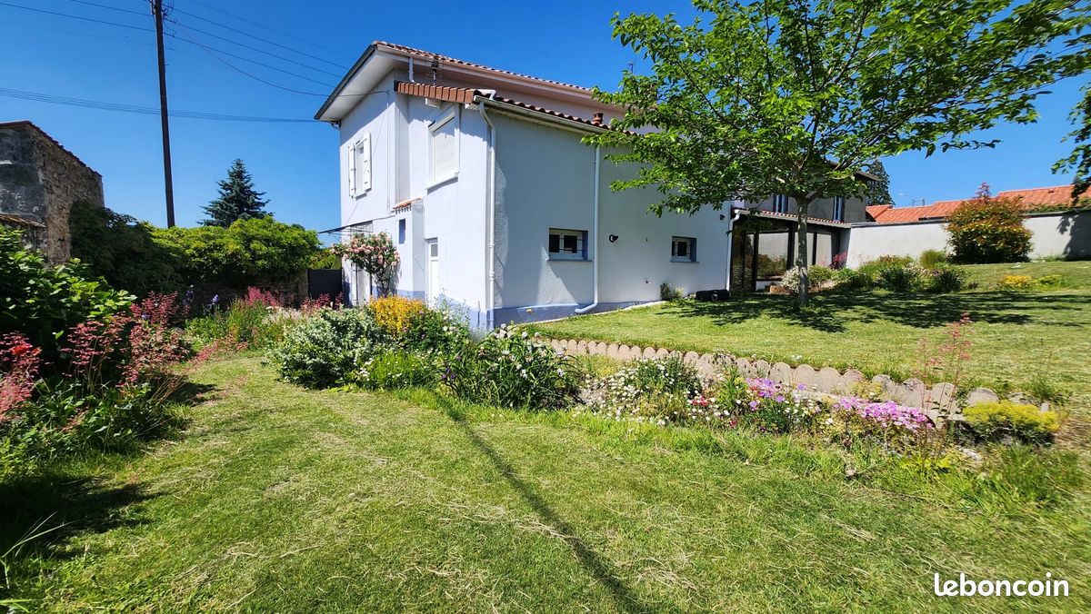 Maison 5 pièces 157 m² · à Saint-Junien · 157 m² · 144 450 €
