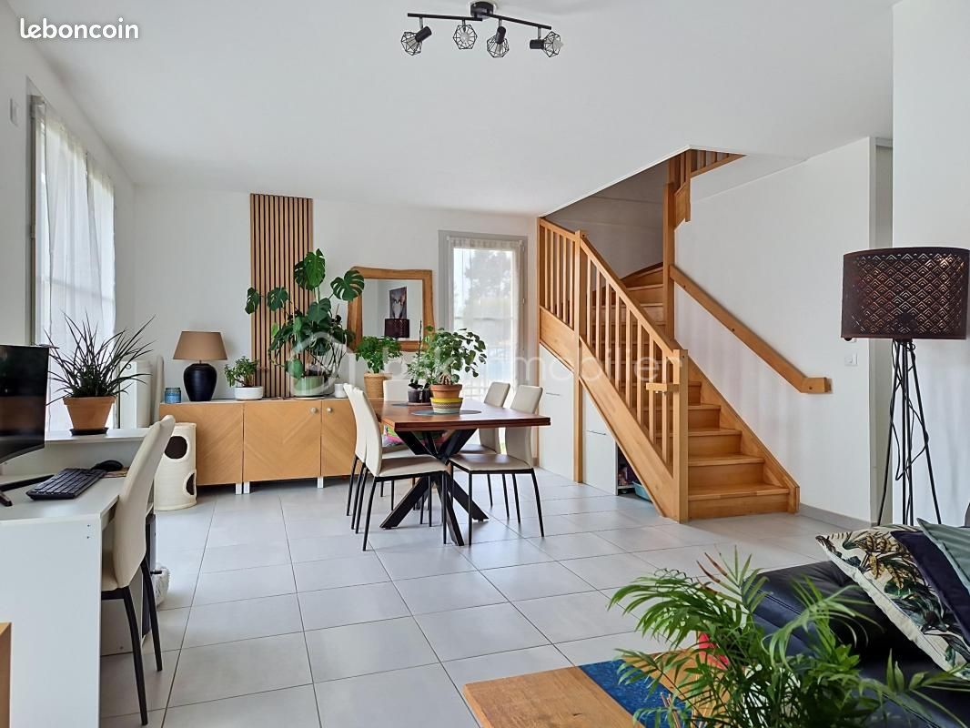 Maison 5 pièces 86 m² · à Fontenay-Trésigny · 86 m² · 325 000 €
